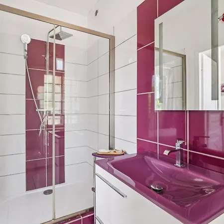 Chambres לינה וארוחת בוקר 3*