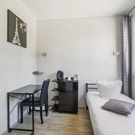 Chambres 3* רואיסי-אן-פרנס