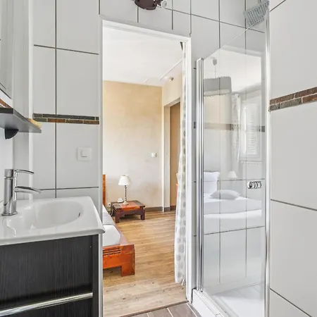 Chambres לינה וארוחת בוקר 3*