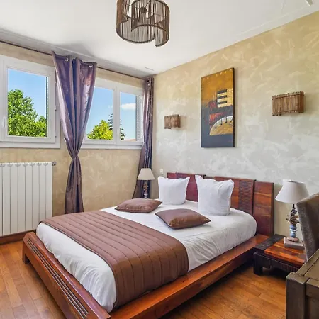 Chambres לינה וארוחת בוקר 3*