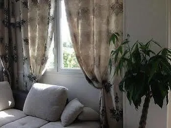 Chambres לינה וארוחת בוקר